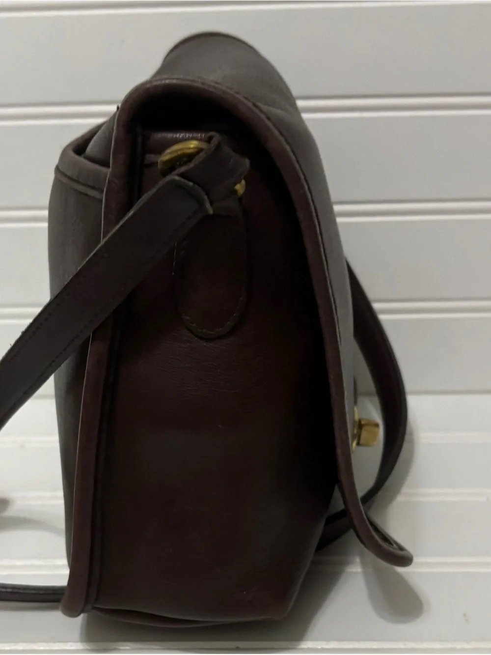COACH Vintage Companion Flap Brown Leather Small Crossbody Shoulder Bag 9076